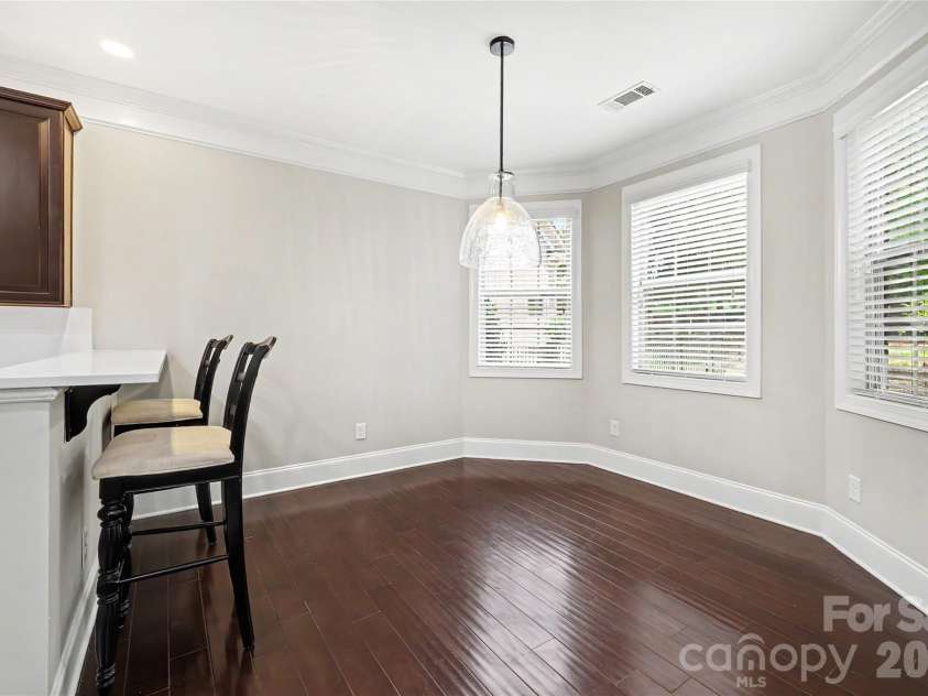 4624 Pebble Run Drive, Matthews, NC 28105.  MLS# CAR4383386, YatesRealty ID 25185. 