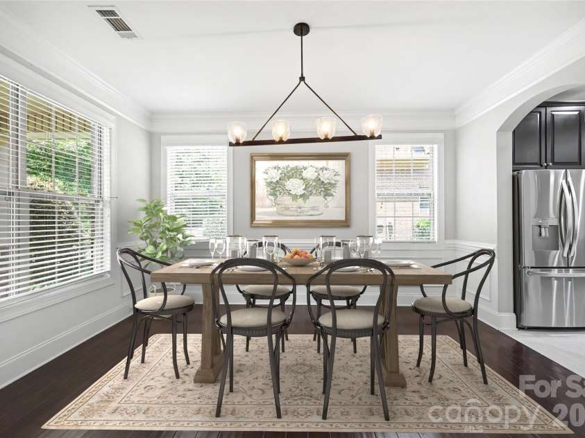 4624 Pebble Run Drive, Matthews, NC 28105.  MLS# CAR4383386, YatesRealty ID 25185. Dining Room