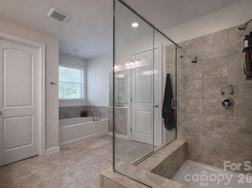 5347 Baker Lane, Clover, SC 29710.  MLS# CAR4362475, YatesRealty ID 25189. 