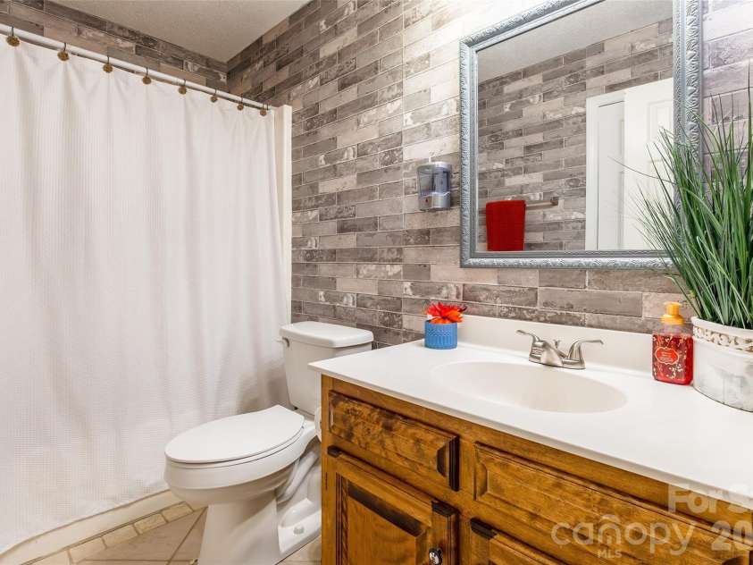 8230 Quail Hollow Drive, Harrisburg, NC 28075.  MLS# CAR4329712, YatesRealty ID 2519. 