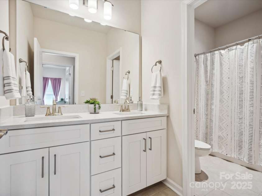 924 Stebbins Drive, Fort Mill, SC 29715.  MLS# CAR4232795, YatesRealty ID 2519. 