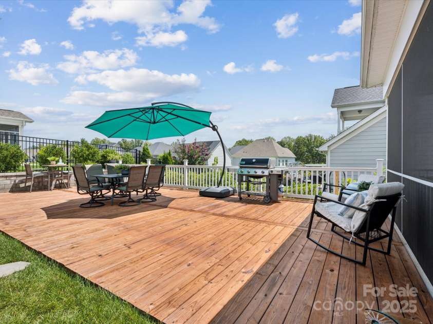 924 Stebbins Drive, Fort Mill, SC 29715.  MLS# CAR4232795, YatesRealty ID 2519. 