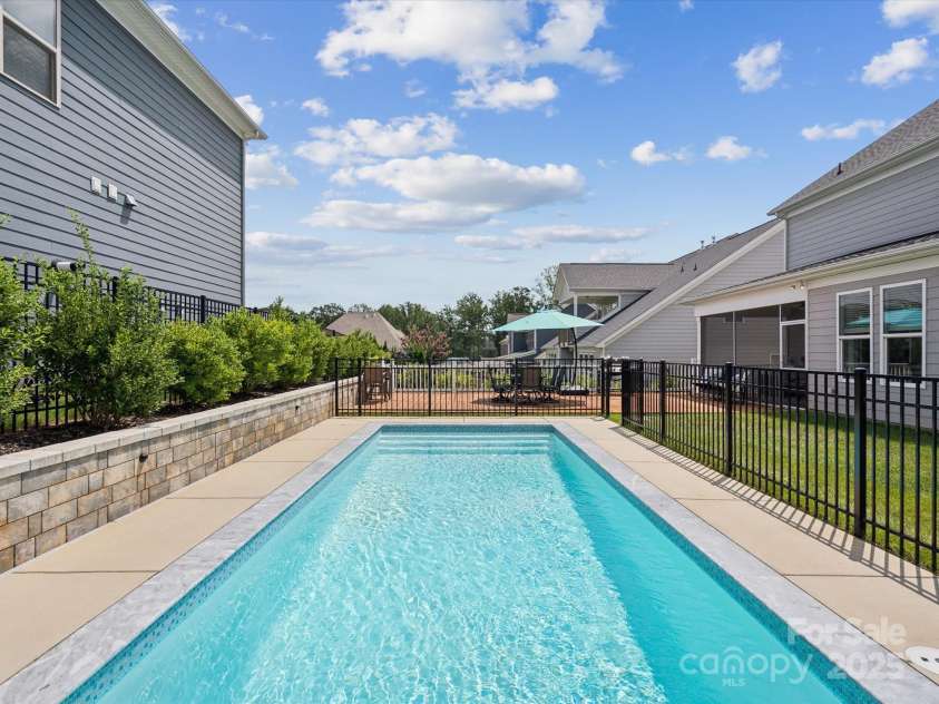 924 Stebbins Drive, Fort Mill, SC 29715.  MLS# CAR4232795, YatesRealty ID 2519. 