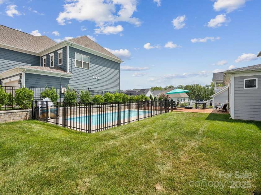924 Stebbins Drive, Fort Mill, SC 29715.  MLS# CAR4232795, YatesRealty ID 2519. 