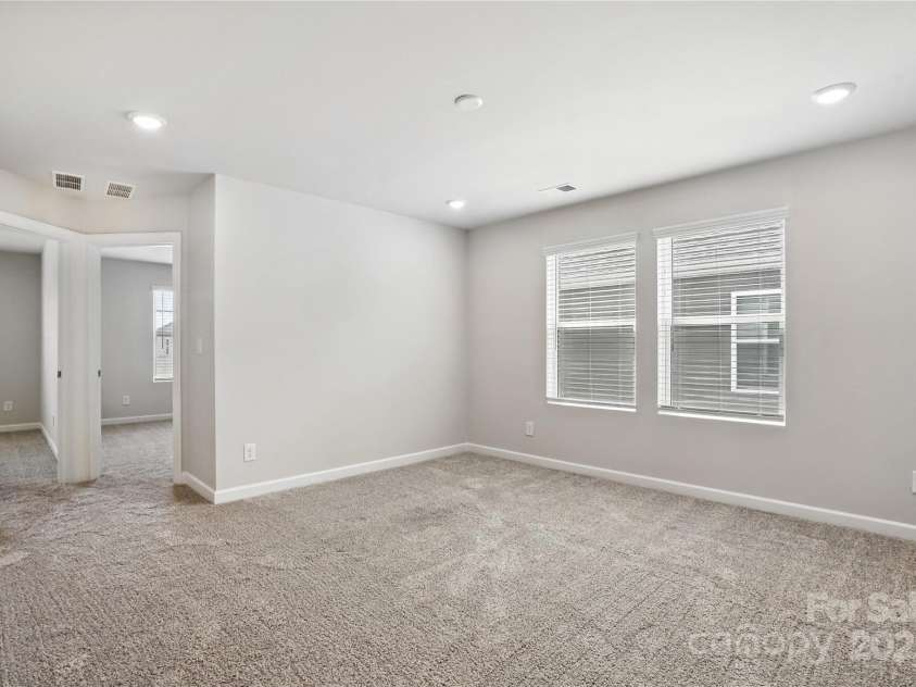 125 Cedar Knoll Circle, Pineville, NC 28134.  MLS# CAR4270178, YatesRealty ID 25192. 