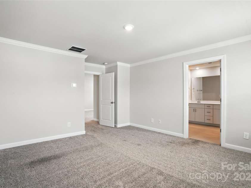 125 Cedar Knoll Circle, Pineville, NC 28134.  MLS# CAR4270178, YatesRealty ID 25192. 