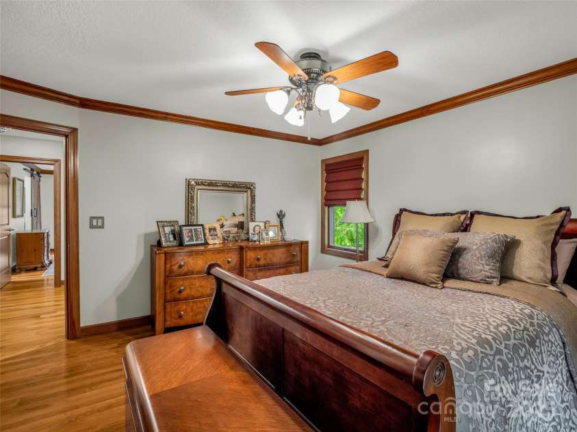 11 Bannerwood Drive, Horse Shoe, NC 28742.  MLS# CAR4257161, YatesRealty ID 25194. Additional Bedroom