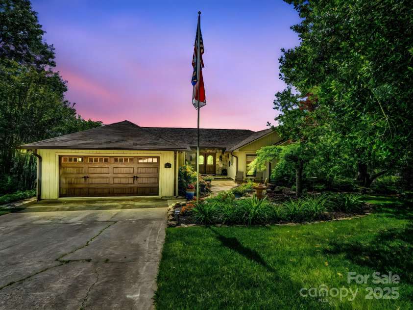 11 Bannerwood Drive, Horse Shoe, NC 28742.  MLS# CAR4257161, YatesRealty ID 25194. Front Entry, Roof-2024, Radon Mitigation system installed