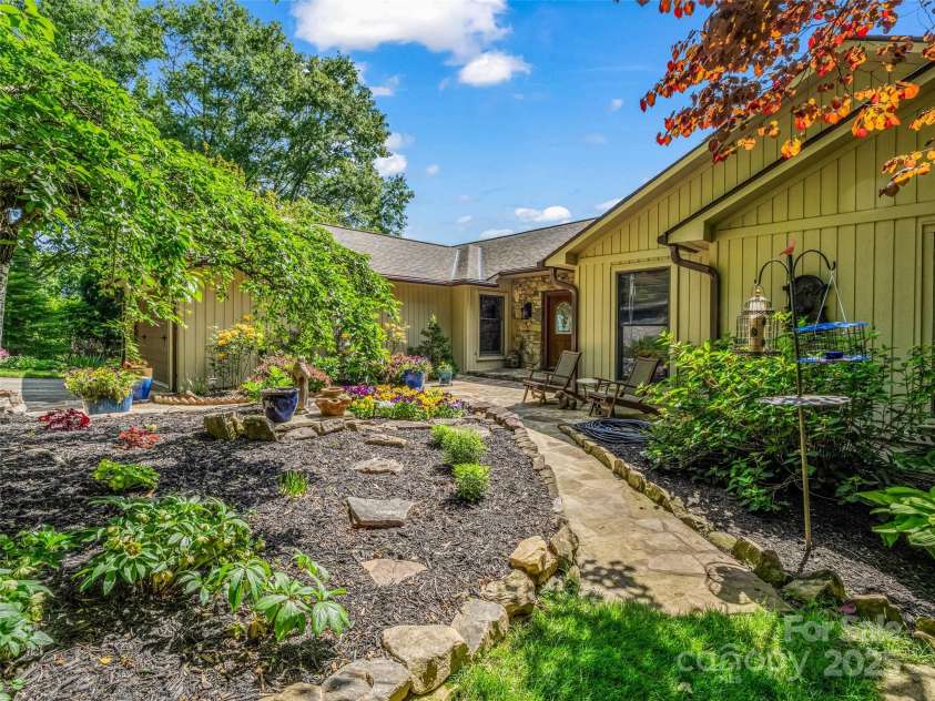 11 Bannerwood Drive, Horse Shoe, NC 28742.  MLS# CAR4257161, YatesRealty ID 25194. Landscaping in front yard