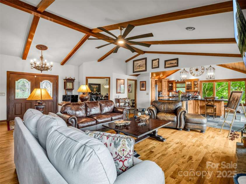 11 Bannerwood Drive, Horse Shoe, NC 28742.  MLS# CAR4257161, YatesRealty ID 25194. Open concept floor plan