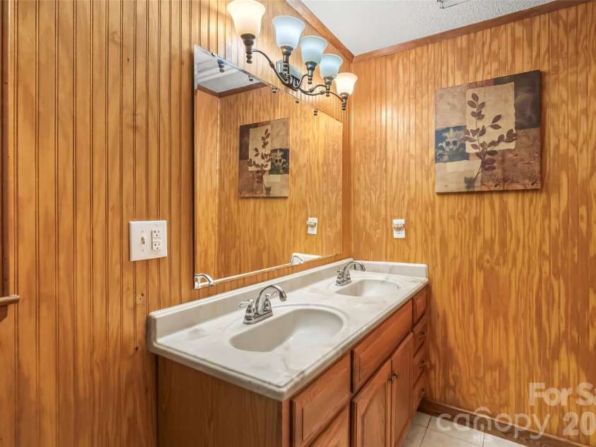 242 Plott Balsam Road, Maggie Valley, NC 28751.  MLS# CAR4356223, YatesRealty ID 25195. 