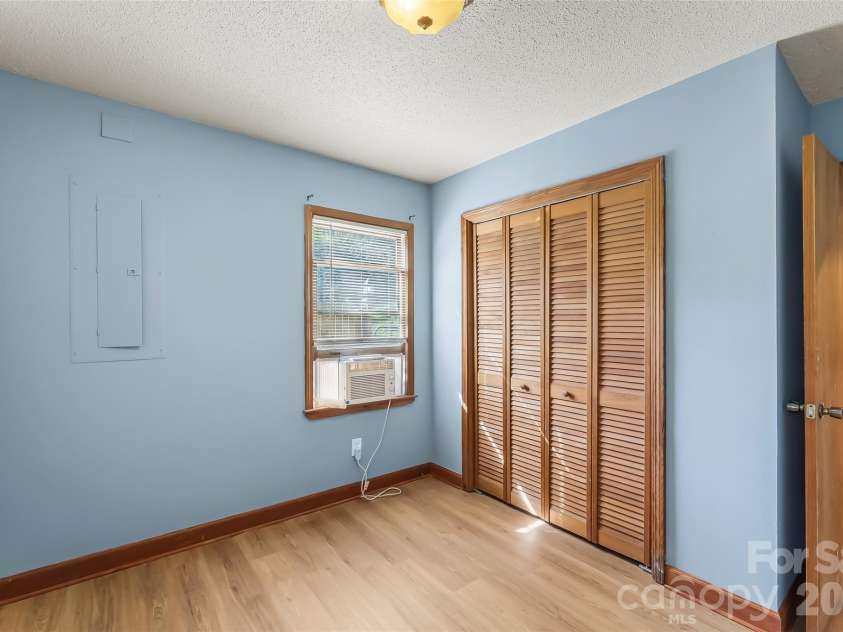 242 Plott Balsam Road, Maggie Valley, NC 28751.  MLS# CAR4356223, YatesRealty ID 25195. 