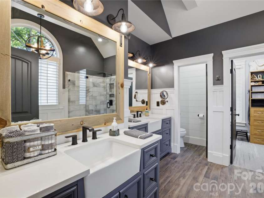 190 Kenway Loop, Mooresville, NC 28117.  MLS# CAR4378935, YatesRealty ID 25196. 