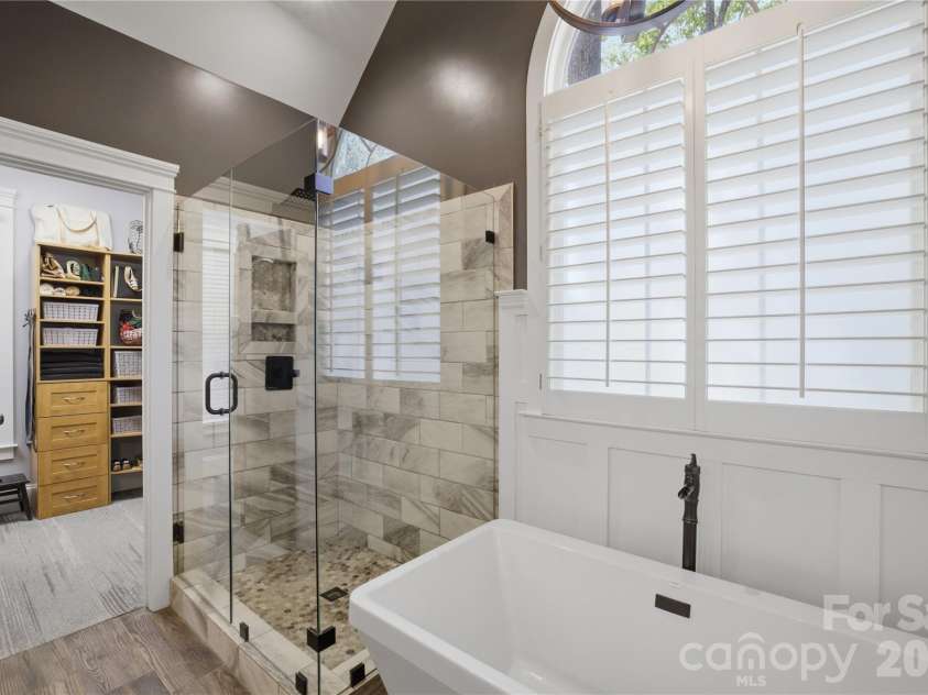 190 Kenway Loop, Mooresville, NC 28117.  MLS# CAR4378935, YatesRealty ID 25196. 