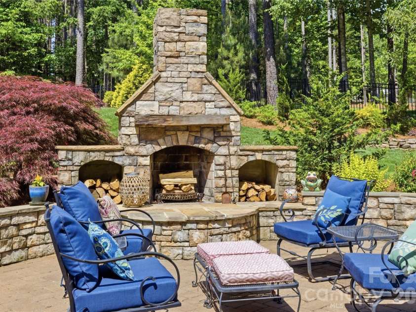 190 Kenway Loop, Mooresville, NC 28117.  MLS# CAR4378935, YatesRealty ID 25196. 