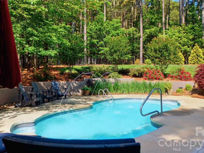 190 Kenway Loop, Mooresville, NC 28117.  MLS# CAR4378935, YatesRealty ID 25196. 