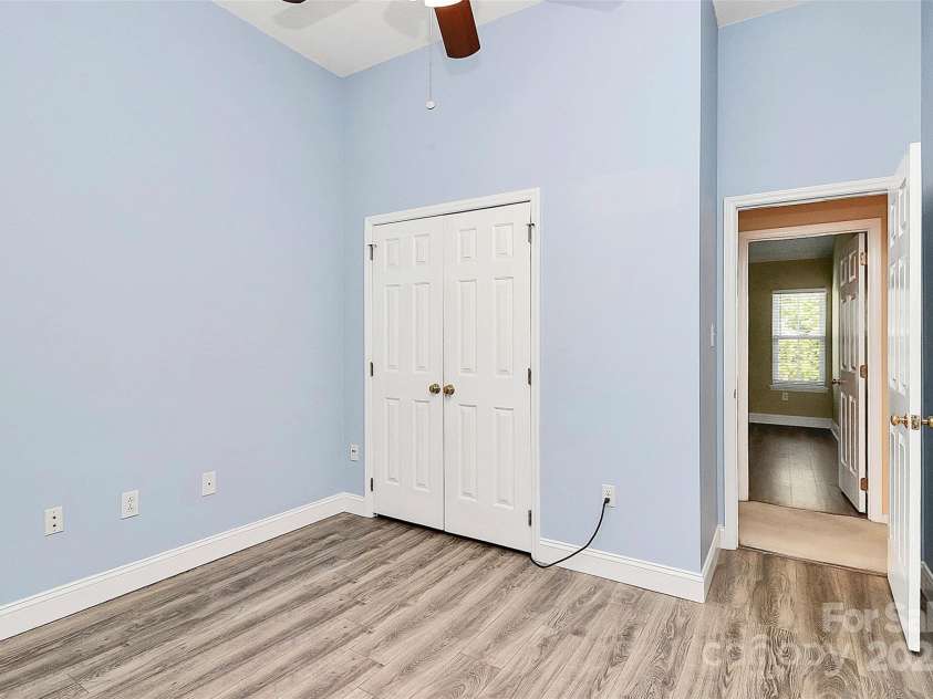 11305 Hunters Landing Drive, Charlotte, NC 28273.  MLS# CAR4273892, YatesRealty ID 25198. 