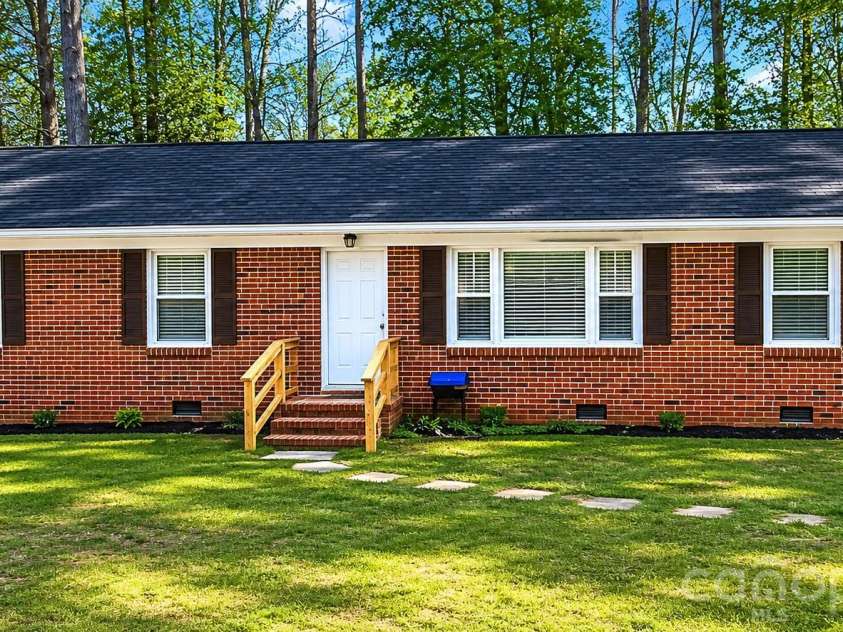122 Birchwood Drive, Wadesboro, NC 28170.  MLS# CAR4377871, YatesRealty ID 25198. 