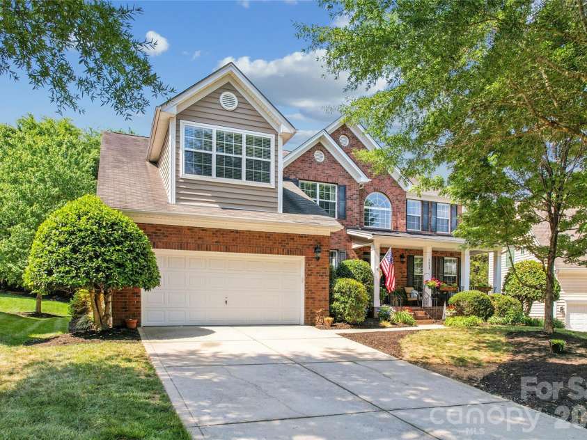 9639 Brandybuck Drive, Charlotte, NC 28269.  MLS# CAR4385629, YatesRealty ID 25199. 