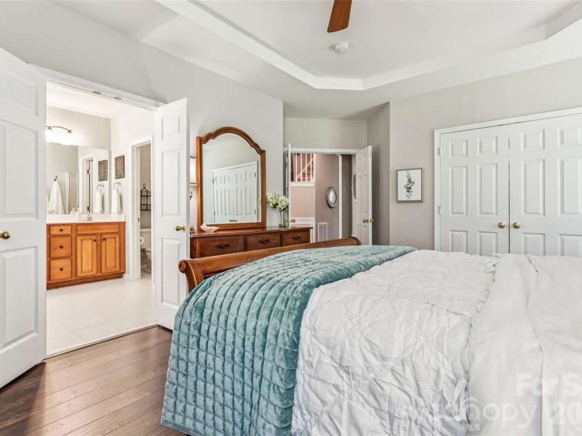 9639 Brandybuck Drive, Charlotte, NC 28269.  MLS# CAR4385629, YatesRealty ID 25199. 