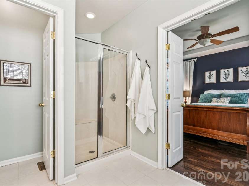 9639 Brandybuck Drive, Charlotte, NC 28269.  MLS# CAR4385629, YatesRealty ID 25199. 