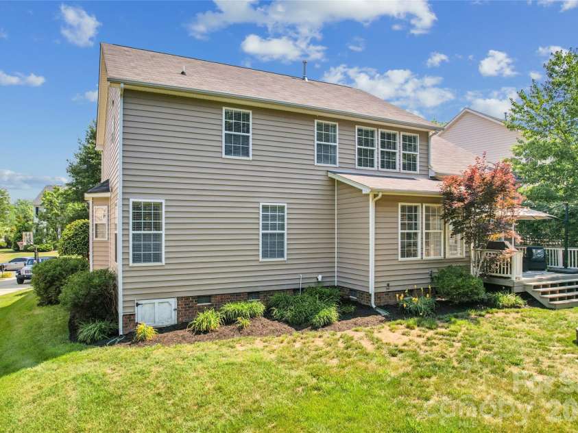 9639 Brandybuck Drive, Charlotte, NC 28269.  MLS# CAR4385629, YatesRealty ID 25199. 