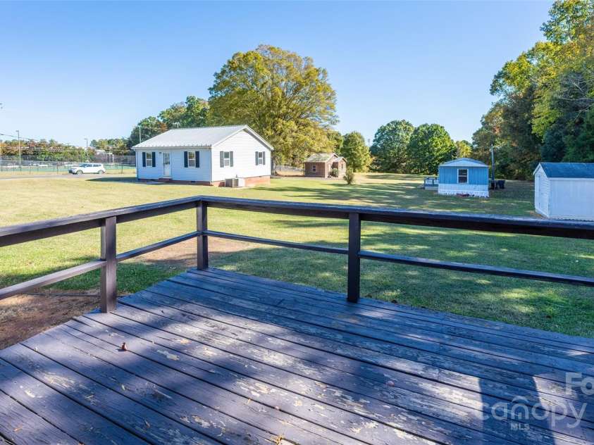 110 Jenkins Farm Lane, Mooresville, NC 28115.  MLS# CAR4316175, YatesRealty ID 252. Rear Deck