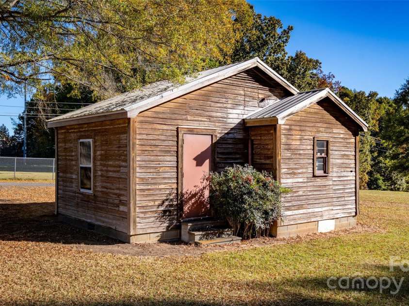 110 Jenkins Farm Lane, Mooresville, NC 28115.  MLS# CAR4316175, YatesRealty ID 252. Unfinished Home/Needs Septic 