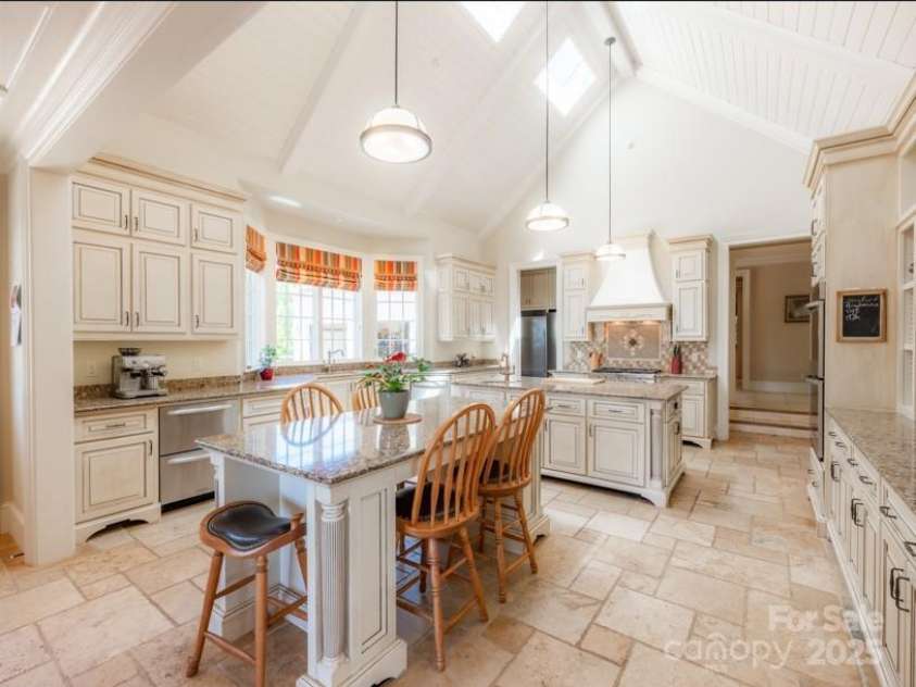 2921 Pacolet Road, Landrum, SC 29356.  MLS# CAR4255189, YatesRealty ID 252. 