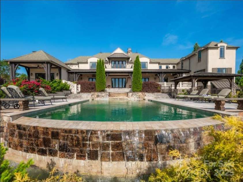 2921 Pacolet Road, Landrum, SC 29356.  MLS# CAR4255189, YatesRealty ID 252. 