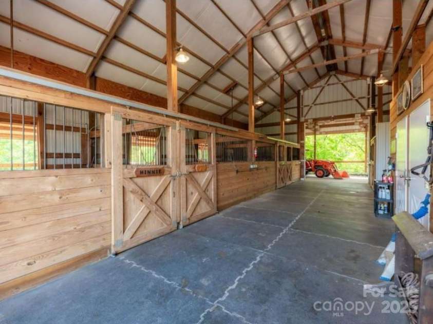 2921 Pacolet Road, Landrum, SC 29356.  MLS# CAR4255189, YatesRealty ID 252. 