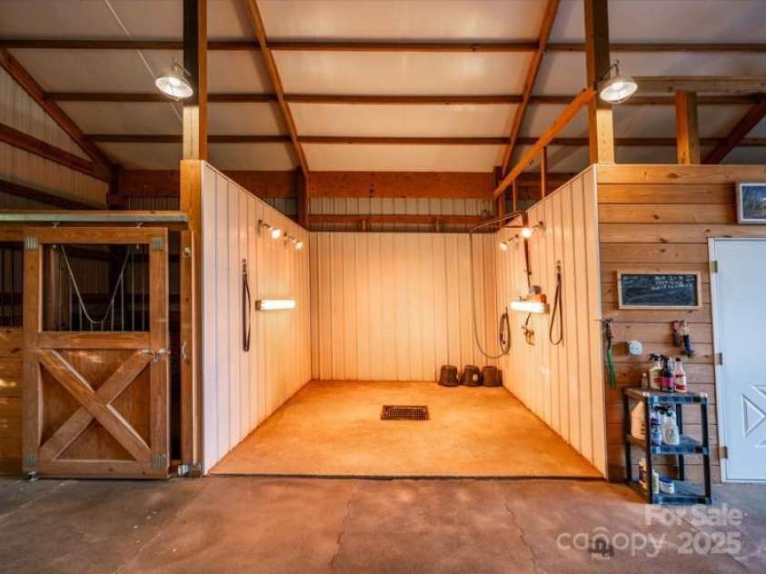 2921 Pacolet Road, Landrum, SC 29356.  MLS# CAR4255189, YatesRealty ID 252. 