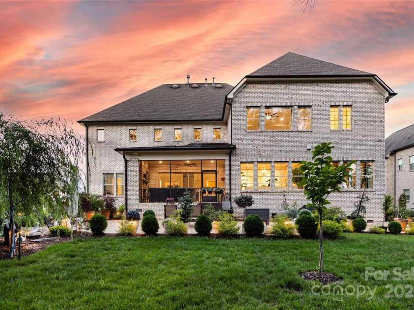 920 Terramore Drive, Waxhaw, NC 28173.  MLS# CAR4269914, YatesRealty ID 25200. 