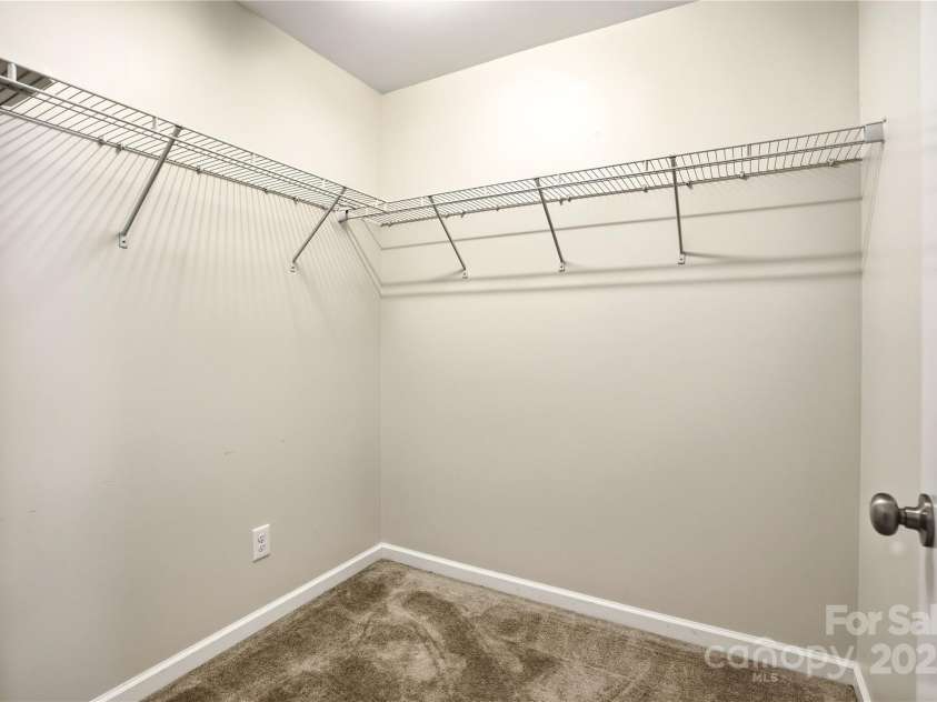 6038 Durango Way, Denver, NC 28037.  MLS# CAR4262979, YatesRealty ID 25201. 