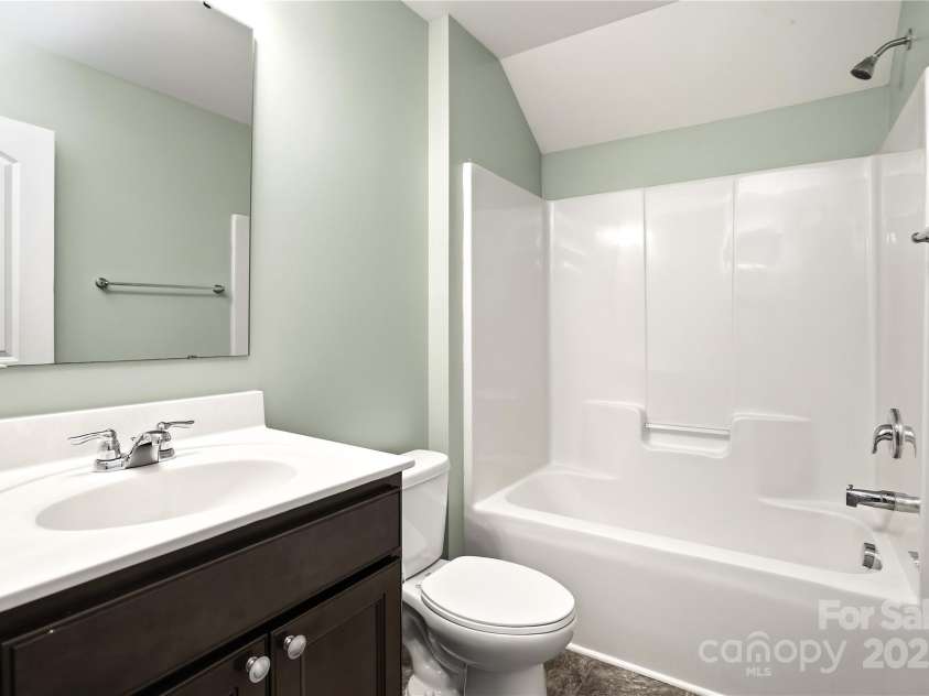 6038 Durango Way, Denver, NC 28037.  MLS# CAR4262979, YatesRealty ID 25201. 