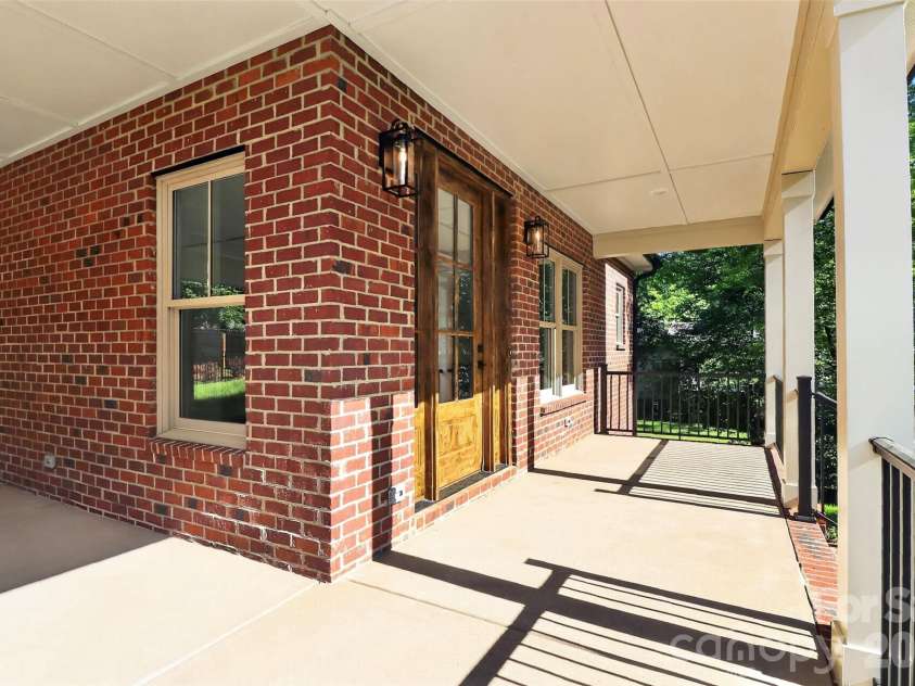 120 Crawford Street, Monroe, NC 28112.  MLS# CAR4382941, YatesRealty ID 25202. 