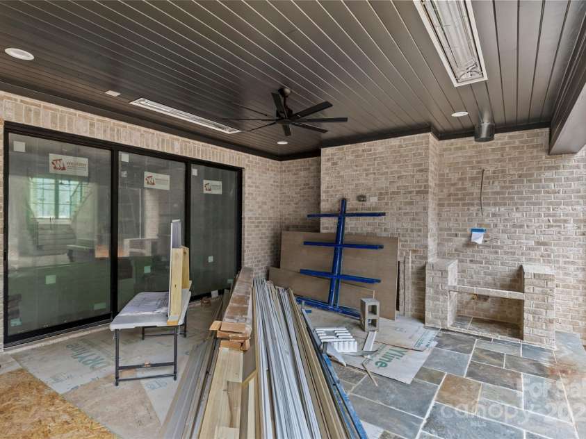 1321 Ferncliff Road, Charlotte, NC 28211.  MLS# CAR4268278, YatesRealty ID 25204. 