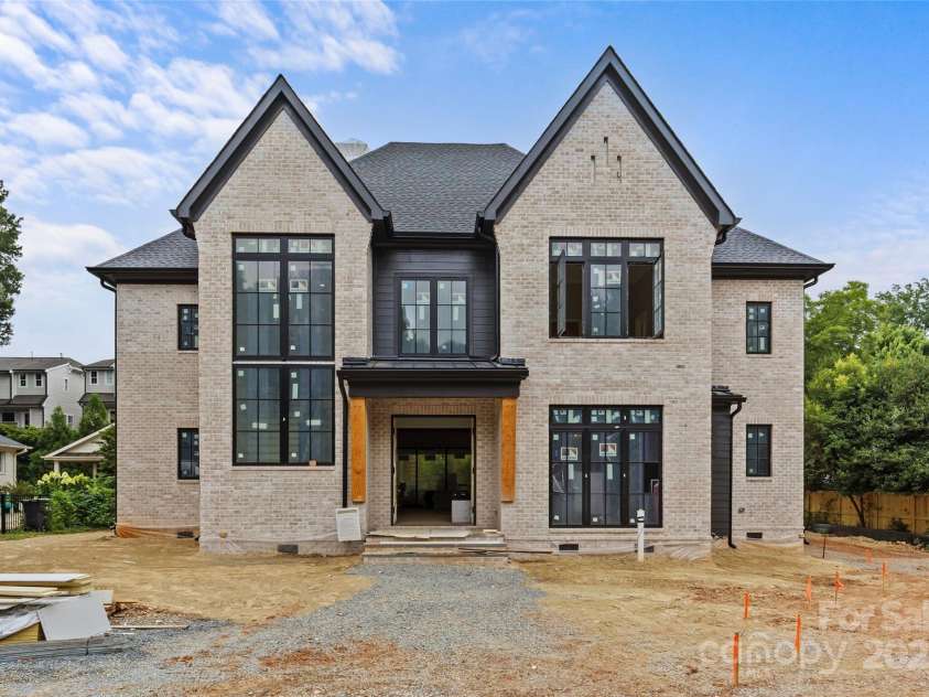 1321 Ferncliff Road, Charlotte, NC 28211.  MLS# CAR4268278, YatesRealty ID 25204. 