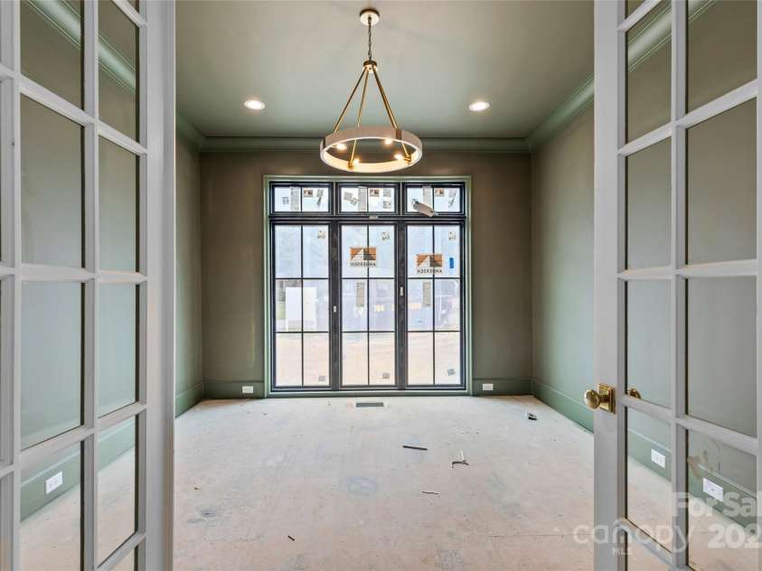 1321 Ferncliff Road, Charlotte, NC 28211.  MLS# CAR4268278, YatesRealty ID 25204. 