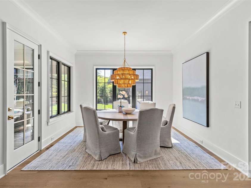 1321 Ferncliff Road, Charlotte, NC 28211.  MLS# CAR4302837, YatesRealty ID 25204. 