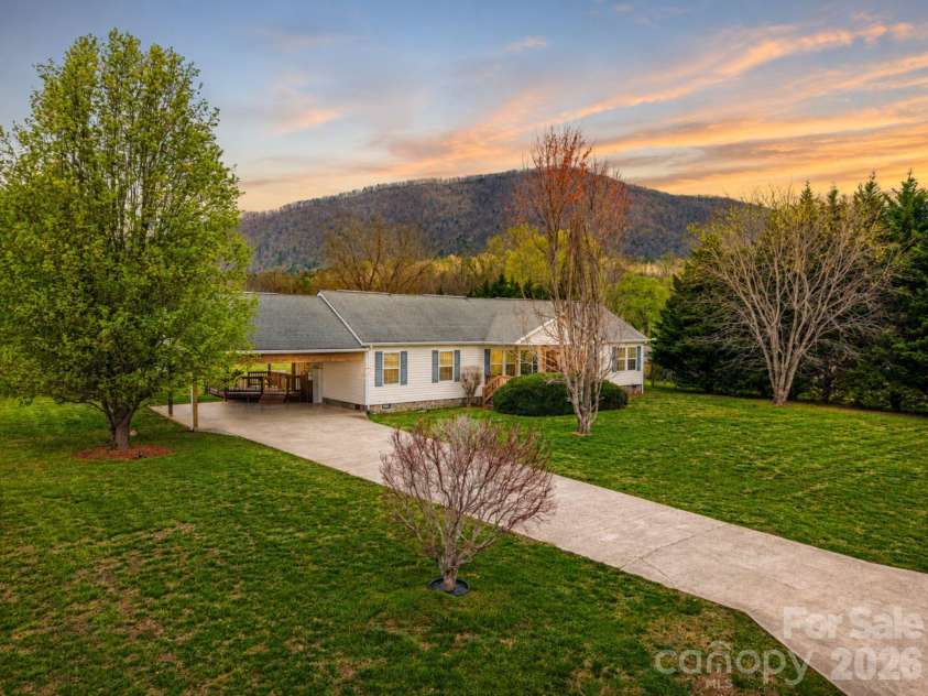 22 Brookfield Lane, Old Fort, NC 28762.  MLS# CAR4362830, YatesRealty ID 25205. 