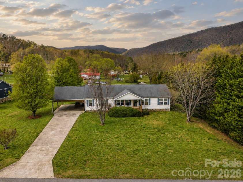 22 Brookfield Lane, Old Fort, NC 28762.  MLS# CAR4362830, YatesRealty ID 25205. 