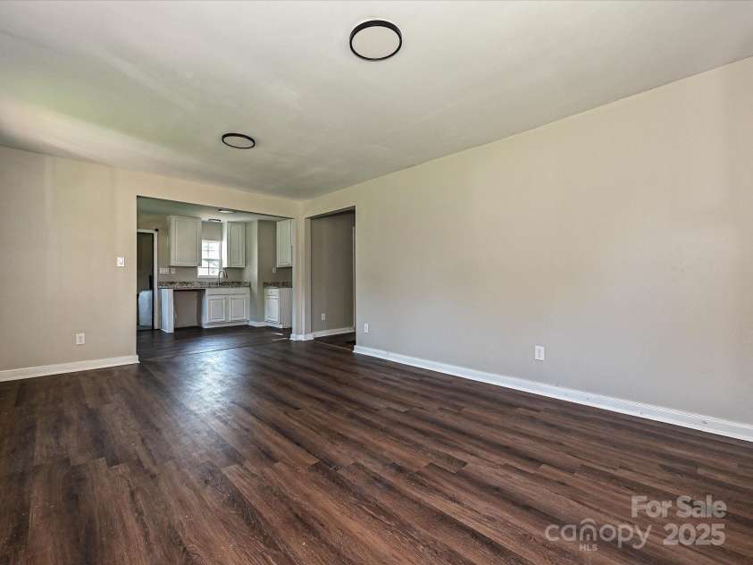 6225 Macon Street, Charlotte, NC 28208.  MLS# CAR4265765, YatesRealty ID 25205. 