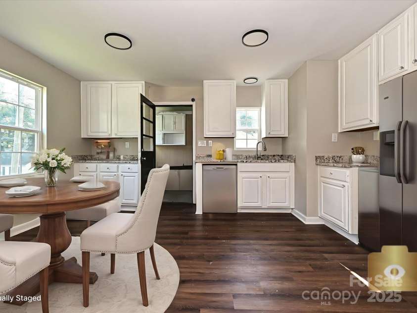 6225 Macon Street, Charlotte, NC 28208.  MLS# CAR4265765, YatesRealty ID 25205. 