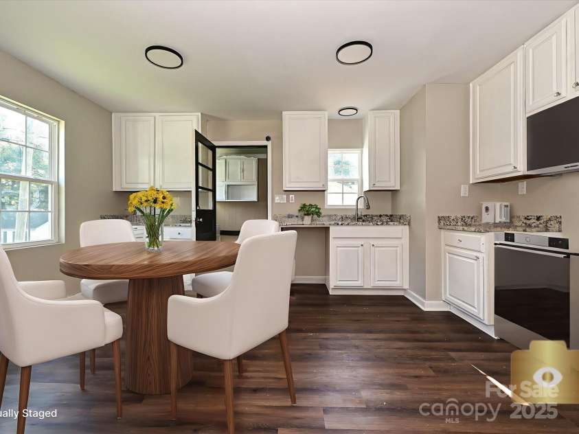 6225 Macon Street, Charlotte, NC 28208.  MLS# CAR4265765, YatesRealty ID 25205. 