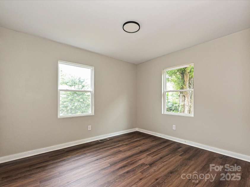 6225 Macon Street, Charlotte, NC 28208.  MLS# CAR4265765, YatesRealty ID 25205. 