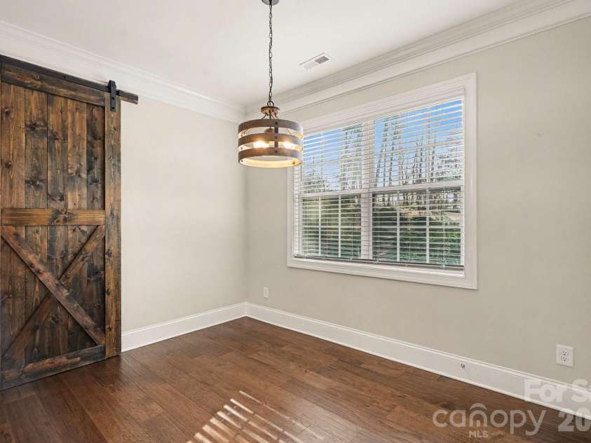 10885 Greenvale Drive, Harrisburg, NC 28075.  MLS# CAR4356120, YatesRealty ID 25209. Breakfast/dining area