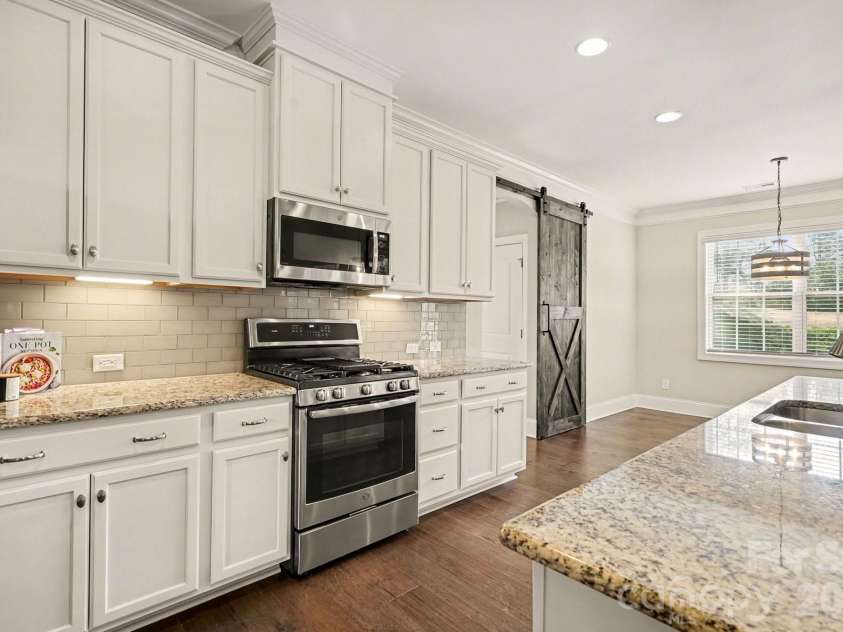 10885 Greenvale Drive, Harrisburg, NC 28075.  MLS# CAR4356120, YatesRealty ID 25209. Kitchen