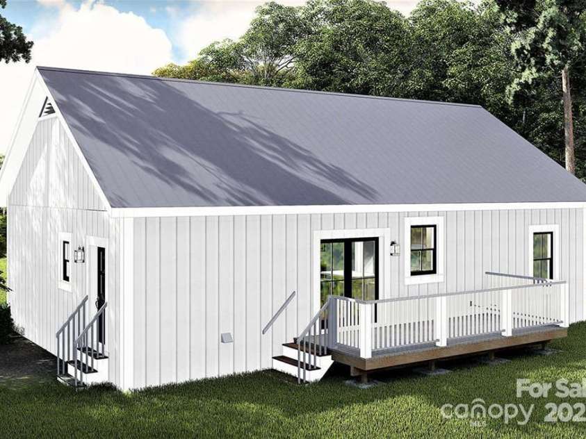 1473 32nd Street, Hickory, NC 28602.  MLS# CAR4232510, YatesRealty ID 2521. 