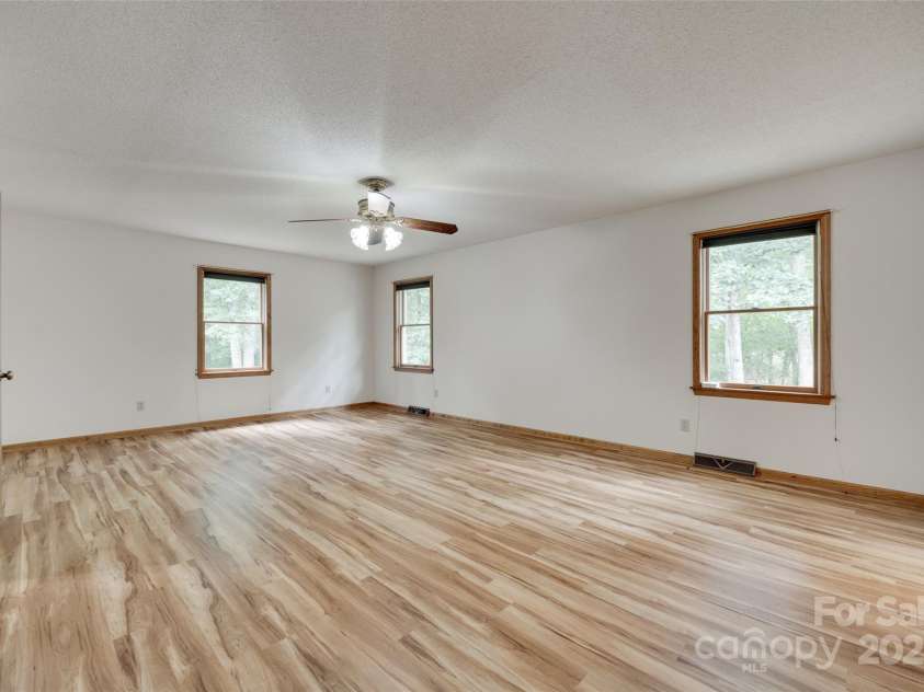 5530 Carter Court, Rock Hill, SC 29732.  MLS# CAR4277770, YatesRealty ID 25210. Primary Bedroom